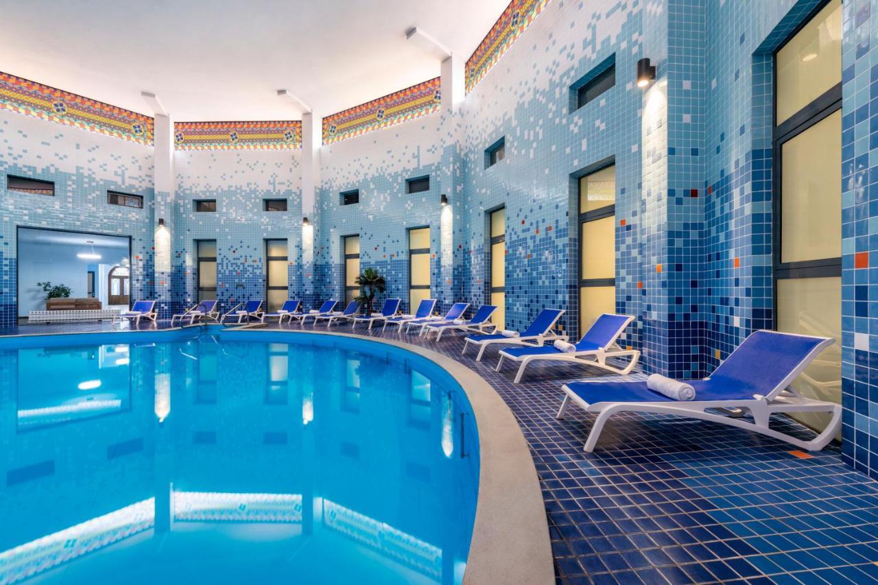 New Sairme Hotel Exterior foto